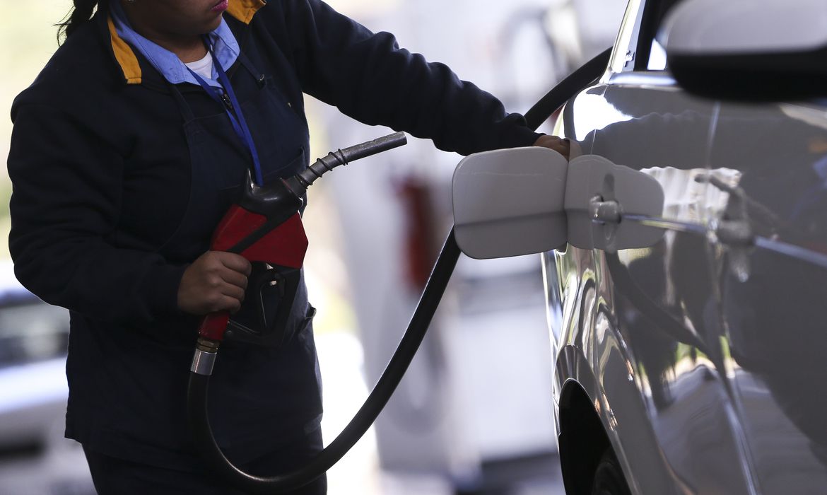 Aumento no preço dos combustíveis: O impacto da nova tributação federal no RN