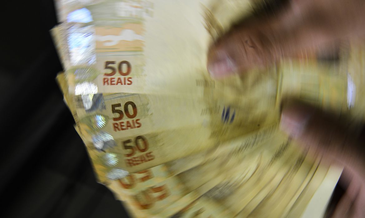 Desenrola Brasil: dívidas de até R$ 5 mil poderão ser parceladas; veja regras