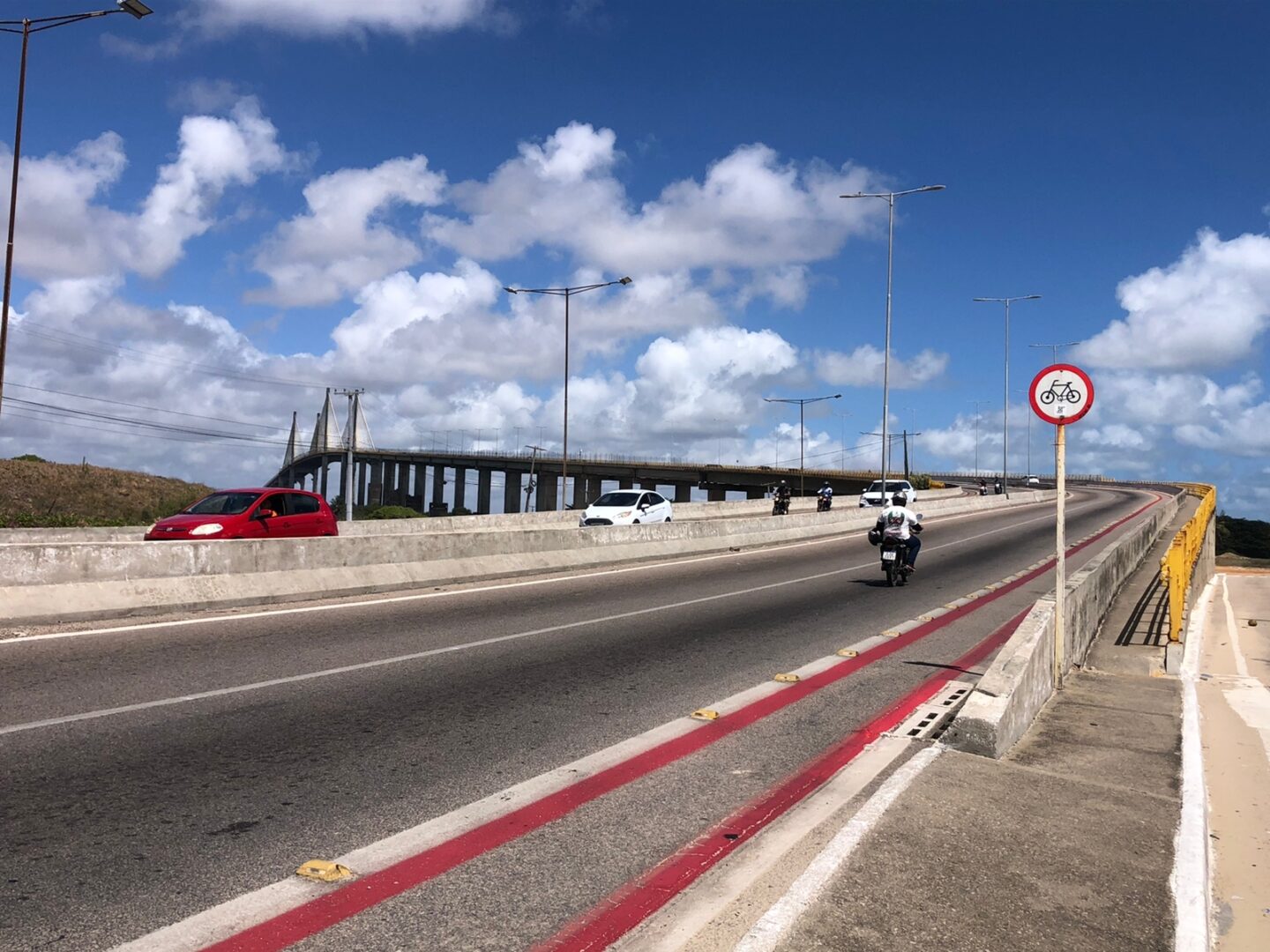 Ponte Newton Navarro: faixa reversível não vai funcionar nesta sexta (9)