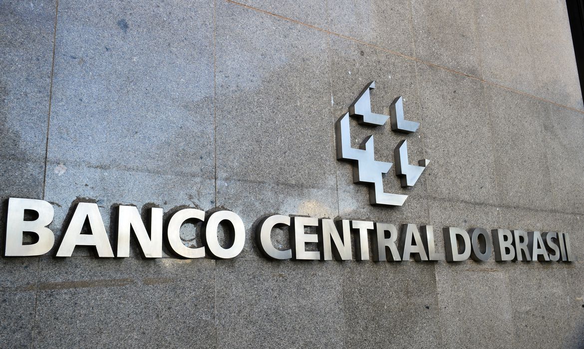 BTG, Bradesco e Inter lideram ranking de reclamações no Banco Central