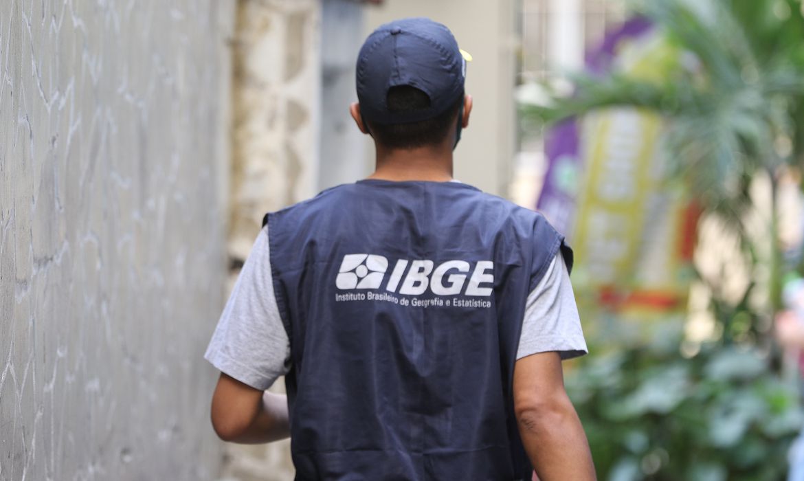 Concurso temporário do IBGE abre mais de 7.500 vagas