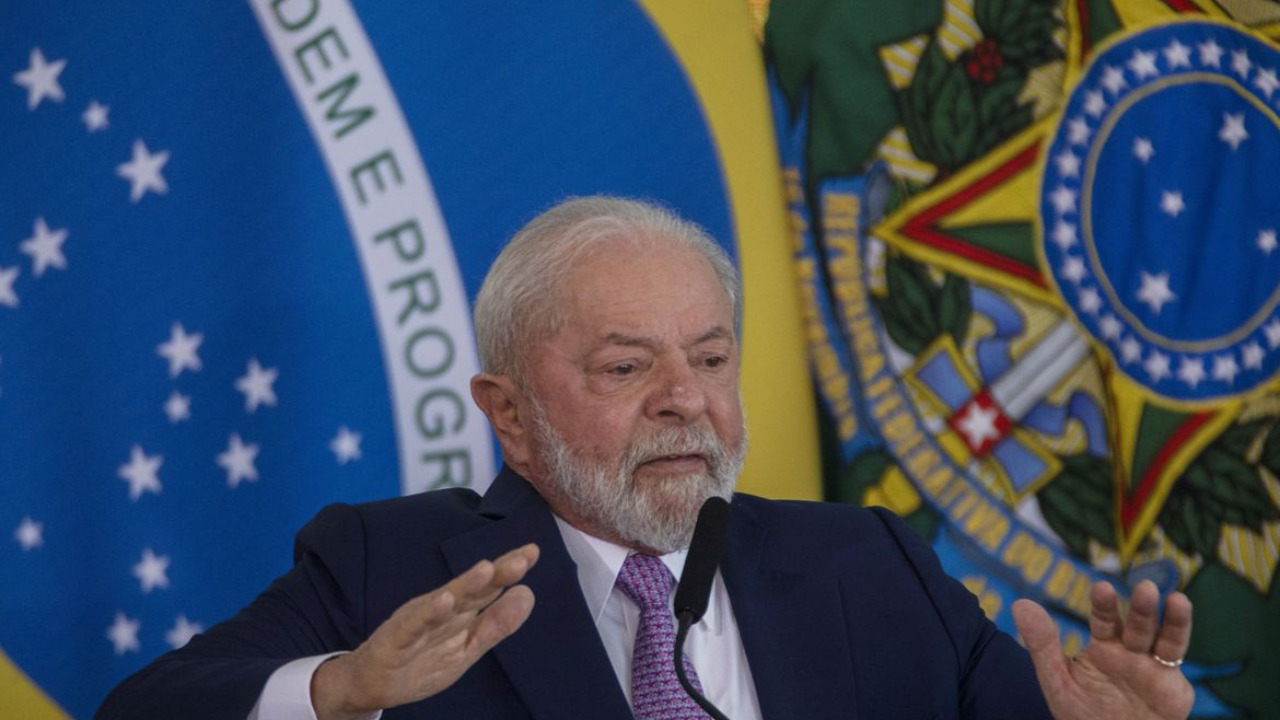 Presidente Lula fala sobre investimentos no setor ferroviário (Créditos: Joédson Alves- Agência Brasil)