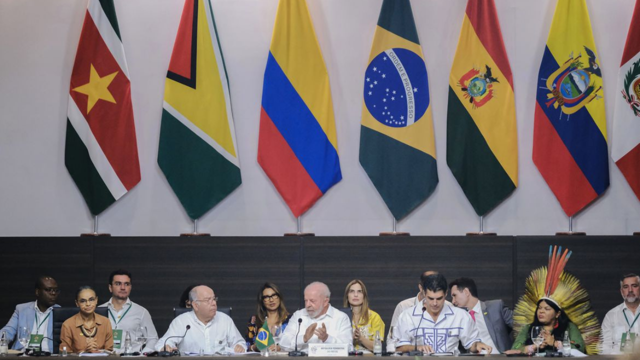 Lula diz que Bolsonaro 'abriu as portas para os ilícitos ambientais na Amazônia' (Créditos: Agência Brasil)
