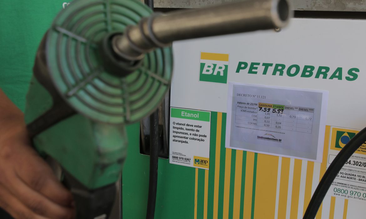 Petrobras anuncia aumento nos preços da Gasolina e do Diesel