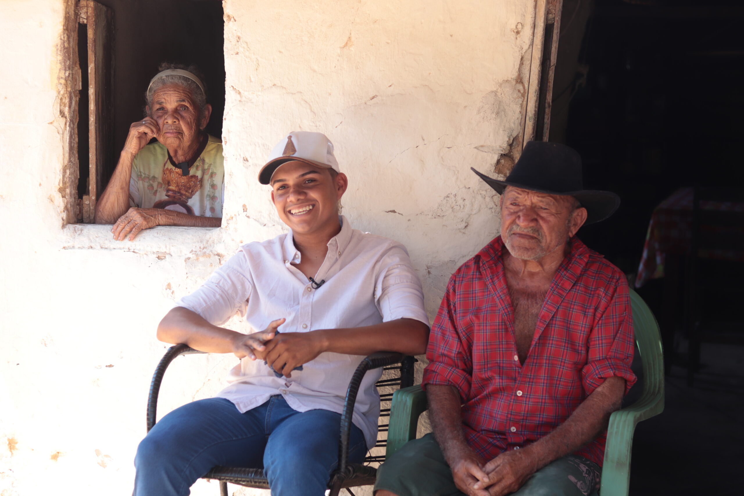 Jovem potiguar viraliza no Tiktok cantando para seus avós