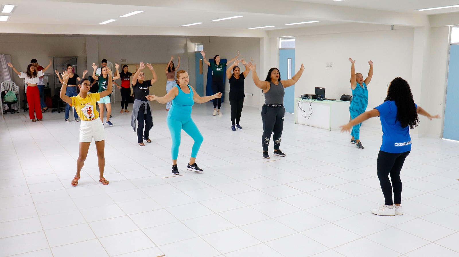 Projeto usa dança para amenizar dores de mulheres com fibromialgia Dança Fibro UFRN