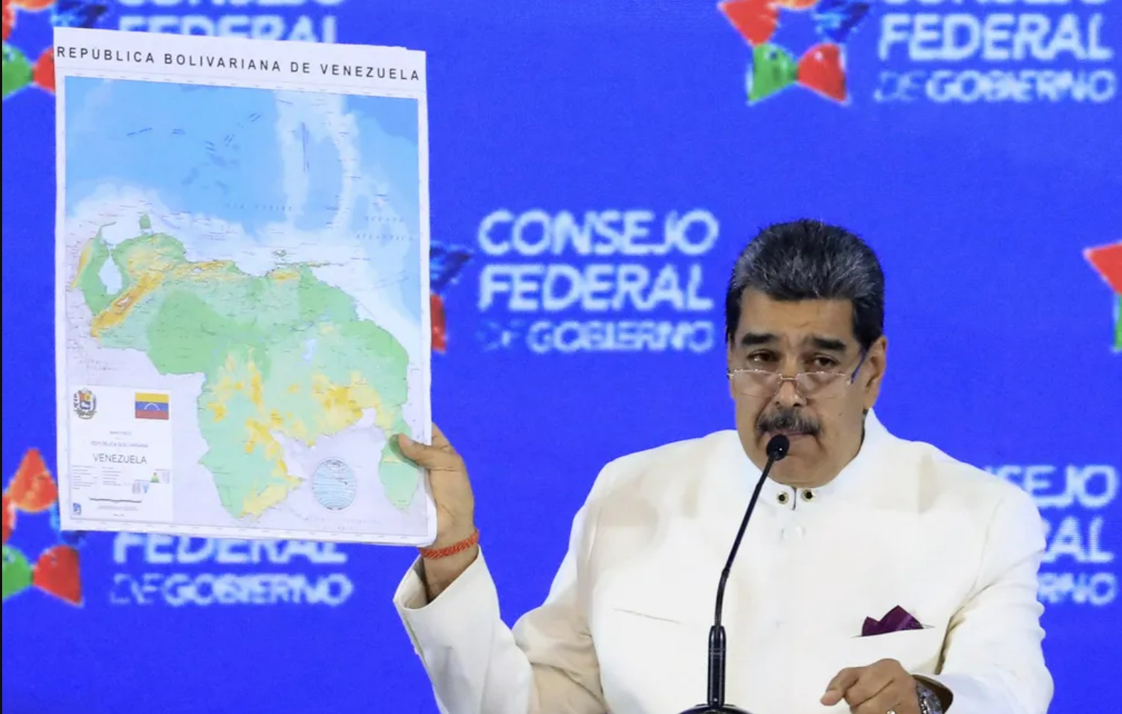 Nicolás Maduro anunciou um novo mapa político da Venezuela, agora incorporando a disputada região de Essequibo.