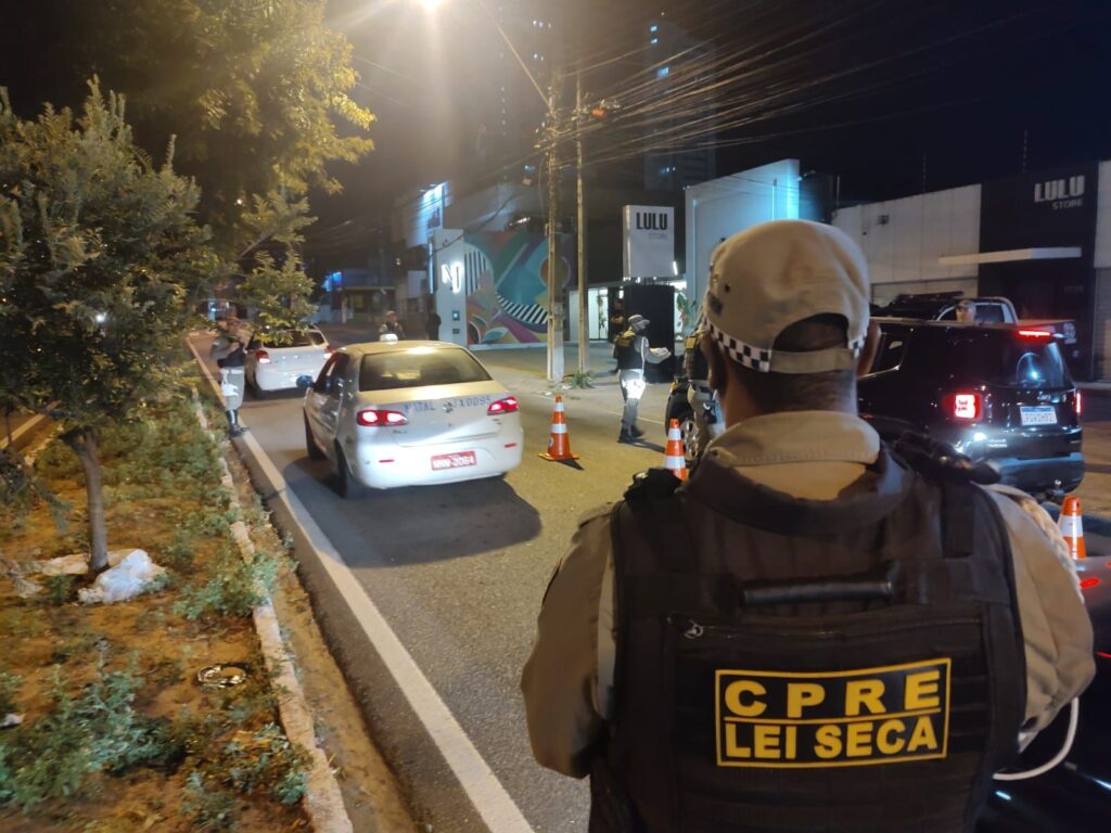 Veículos apenas com o IPVA em atraso, mas com Licenciamento em dia não serão apreendidos pela PM no RN. (Foto: Divulgação / PMRN) 
