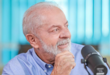 Lula conversou com o radialista e ex-prefeito de Salvador (BA), Mário Kertész, apresentador do programa Jornal da Bahia no Ar, e falou sobre o Imposto de Renda de 2024 (Foto: Ricardo Stuckert / PR)