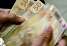 Governo propõe aumento do salário mínimo para R$ 1.502 em 2025
