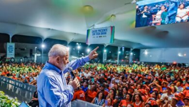 Pesquisa aponta que 55% dos brasileiros não reelegeriam Lula em 2026
