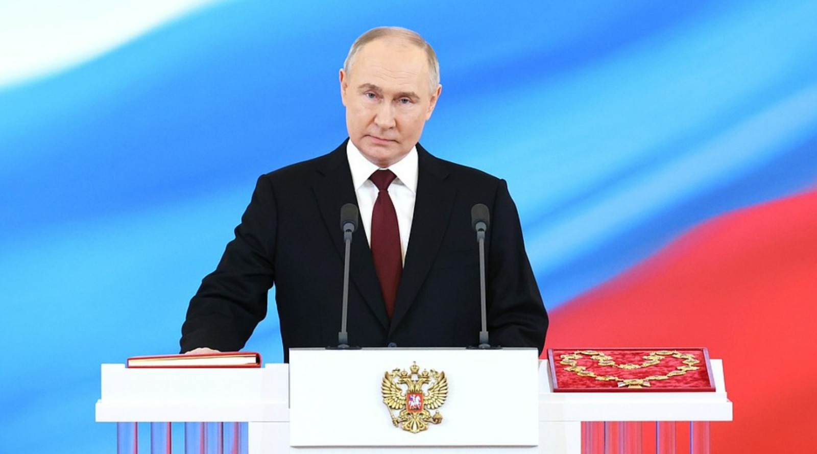 Vladimir Putin tomou posse como presidente da Rússia