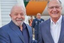 Após chamar proposta de irracional, Lula sanciona taxa para compras de até US$ 50