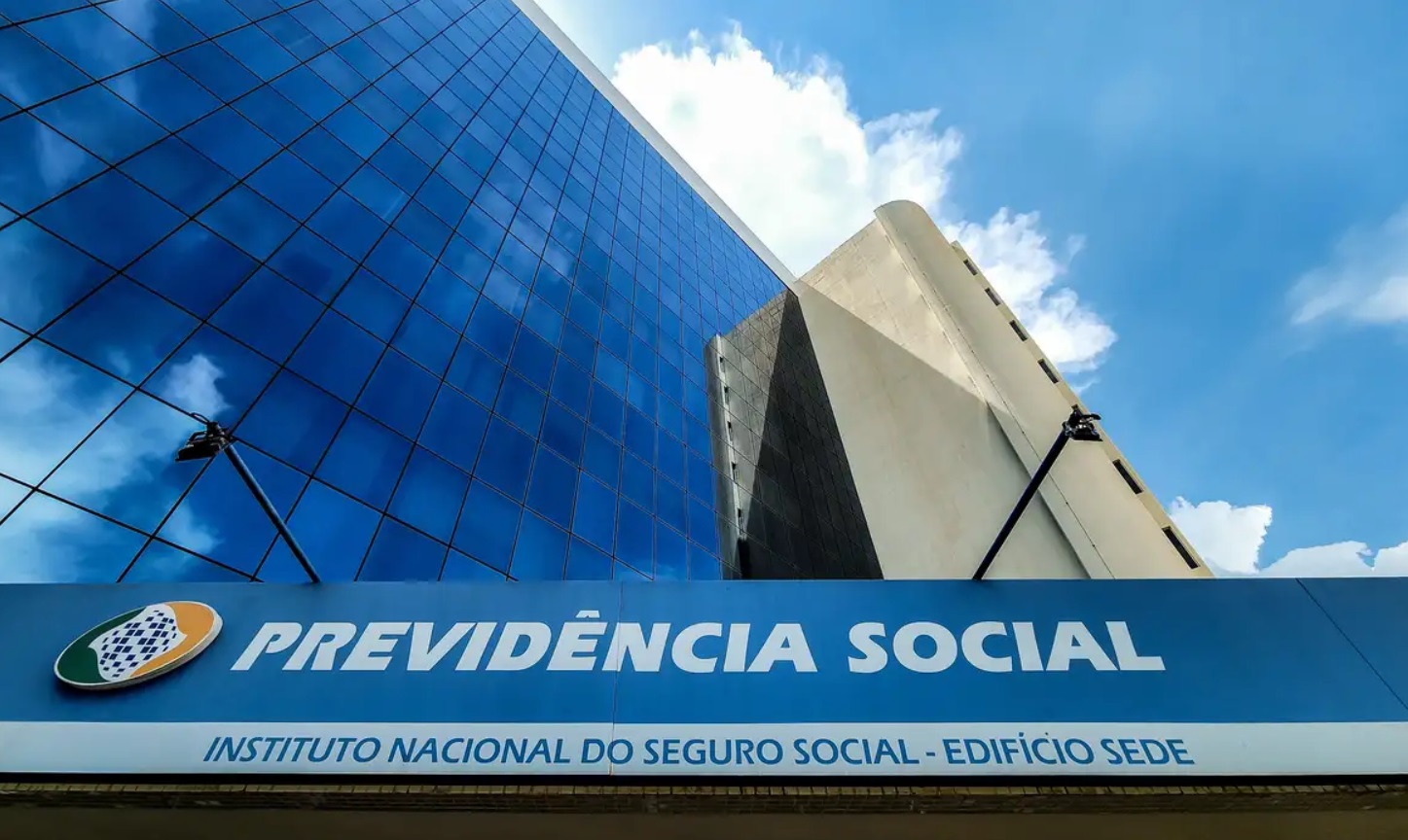 Caixa e INSS são as instituições mais processadas do Brasil