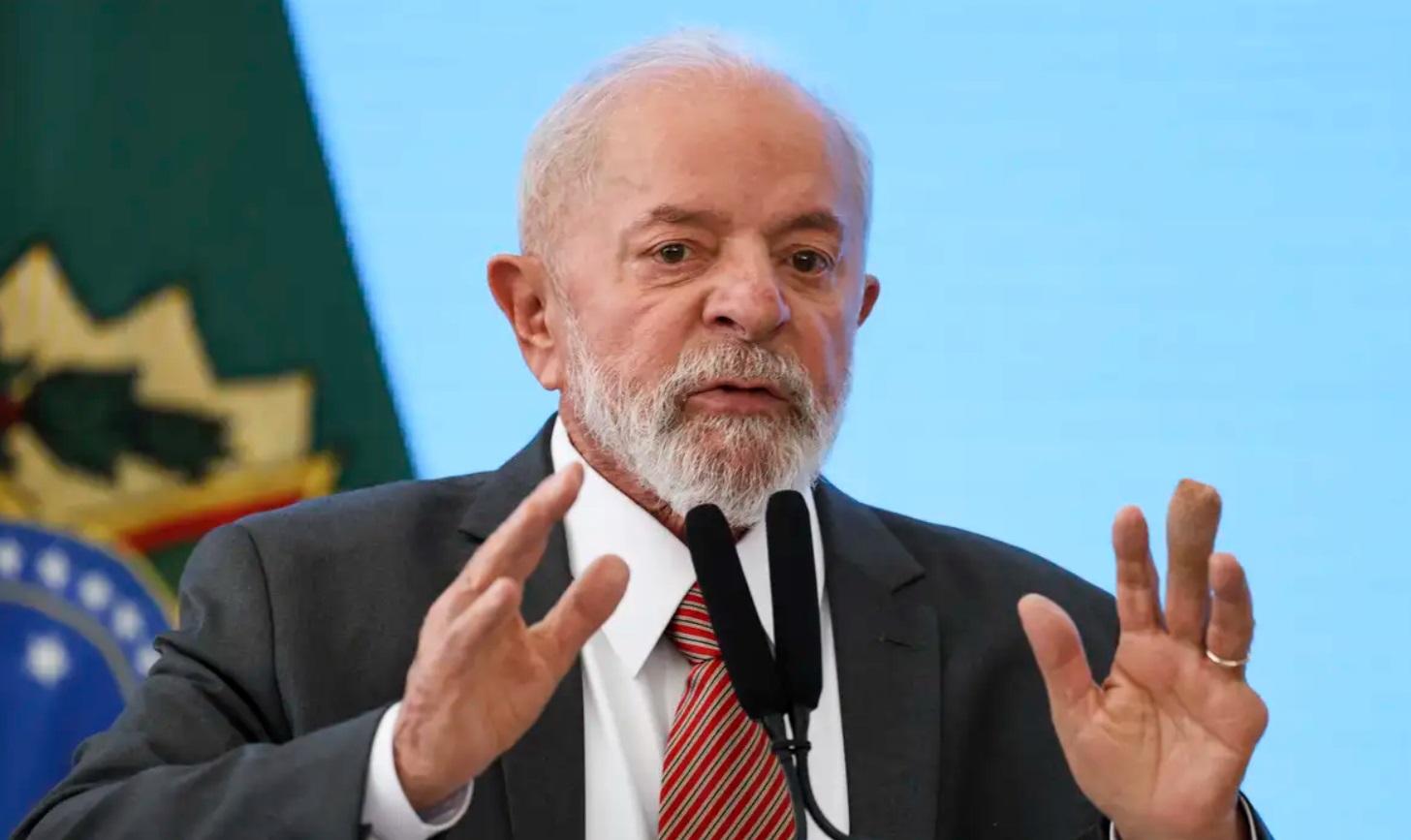 Lula critica greve prolongada dos professores federais