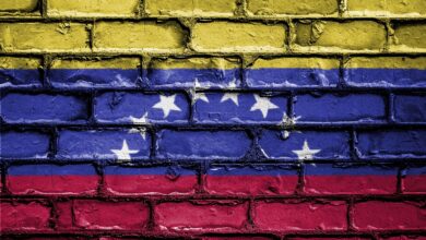 Maduro expulsa embaixadores de sete países que contestaram eleição