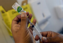 Por que devemos imunizar toda família contra a gripe?