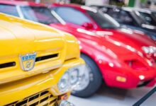 Natal respira nostalgia com exposição de carros antigos e motos clássicas