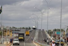 Obras no viaduto do Gancho de Igapo interditam vias principais da BR 101